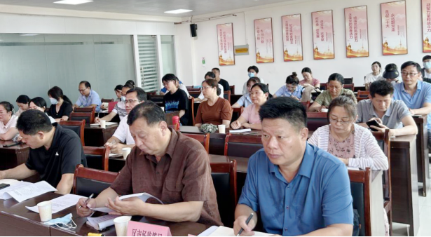 九游会平台 九游会驻马店市驿城区“万人助万企”规上工业企业 研发活动全覆盖专题培训会召开(图2) 九游会平台 九游会驻马店市驿城区“万人助万企”规上工业企业 研发活动全覆盖专题培训会召开(图2)