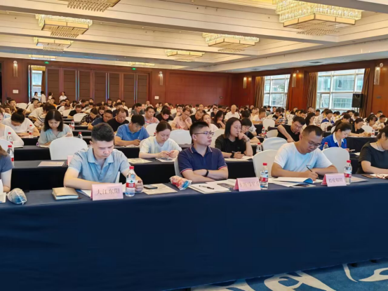 九游会 APP J9九游会入口两江新区涉职业病危害企业开展集中培训(图2) 九游会 APP J9九游会入口两江新区涉职业病危害企业开展集中培训(图2)