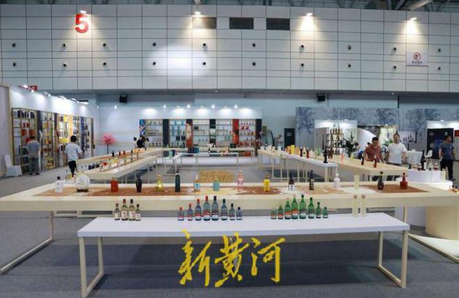九游会 APP J9九游会入口1200+品质企业、15000+优质品牌第16届山东国际糖酒会今日开幕(图5) 九游会 APP J9九游会入口1200+品质企业、15000+优质品牌第16届山东国际糖酒会今日开幕(图5)