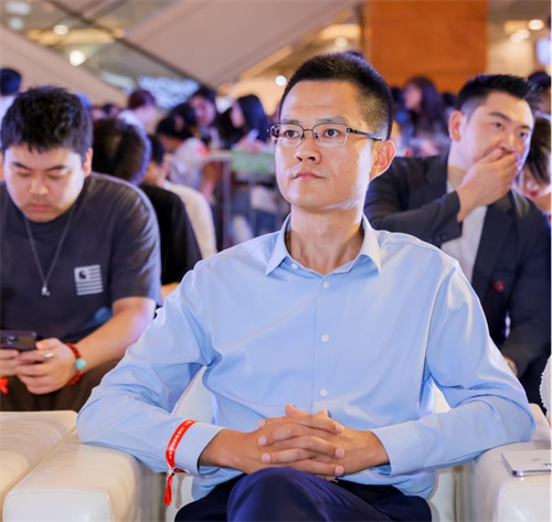 正确定位铸就民九游会J9族品牌东极定位助力猫人线下战略全面化布局(图4) 正确定位铸就民九游会J9族品牌东极定位助力猫人线下战略全面化布局(图4)