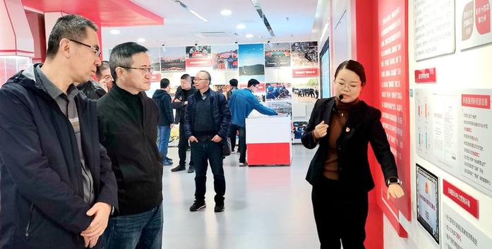 兰州倚能电力集团九游会公司经营管理人员培训提升管理水平(图1) 兰州倚能电力集团九游会公司经营管理人员培训提升管理水平(图1)