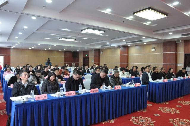 株洲市国企民企优秀青年人才现代企业治理能力提升培训班圆满结业(图2) 株洲市国企民企优秀青年人才现代企业治理能力提升培训班圆满结业(图2)