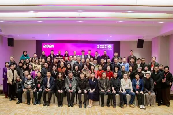 我爱竞赛网受邀参加安徽省企业管理培训协会年会J9九游(图1) 我爱竞赛网受邀参加安徽省企业管理培训协会年会J9九游(图1)