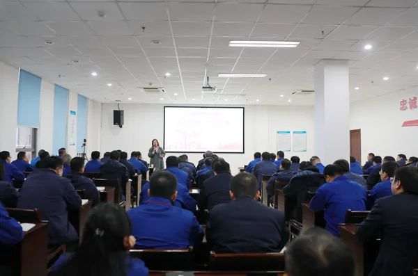 西安经开区多家企业上好“开工九游J9第一课”(图2) 西安经开区多家企业上好“开工九游J9第一课”(图2)