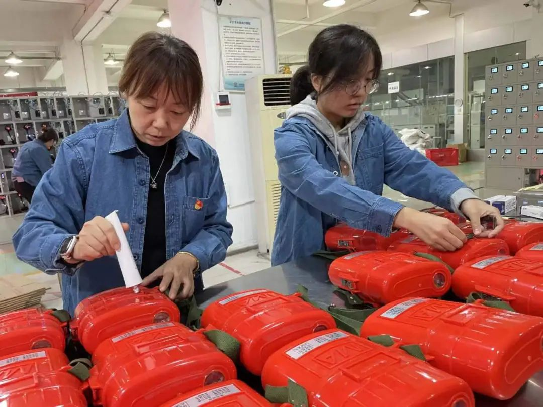 西安经开区多家企业上好“开工九游J9第一课”(图3) 西安经开区多家企业上好“开工九游J9第一课”(图3)