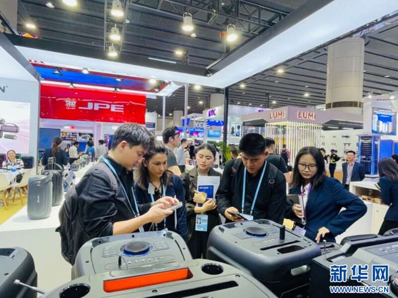 广交会观察:这么多电子产品火到海外中国企业怎么做到的J9九游(图3) 广交会观察:这么多电子产品火到海外中国企业怎么做到的J9九游(图3)
